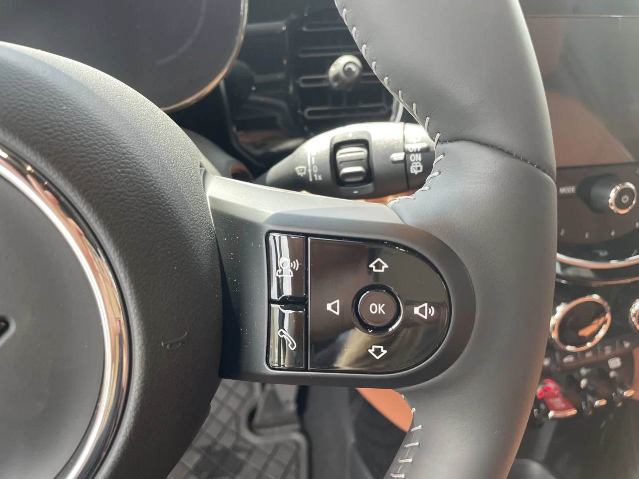 2024 MINI COOPER S 3 Door Main Image