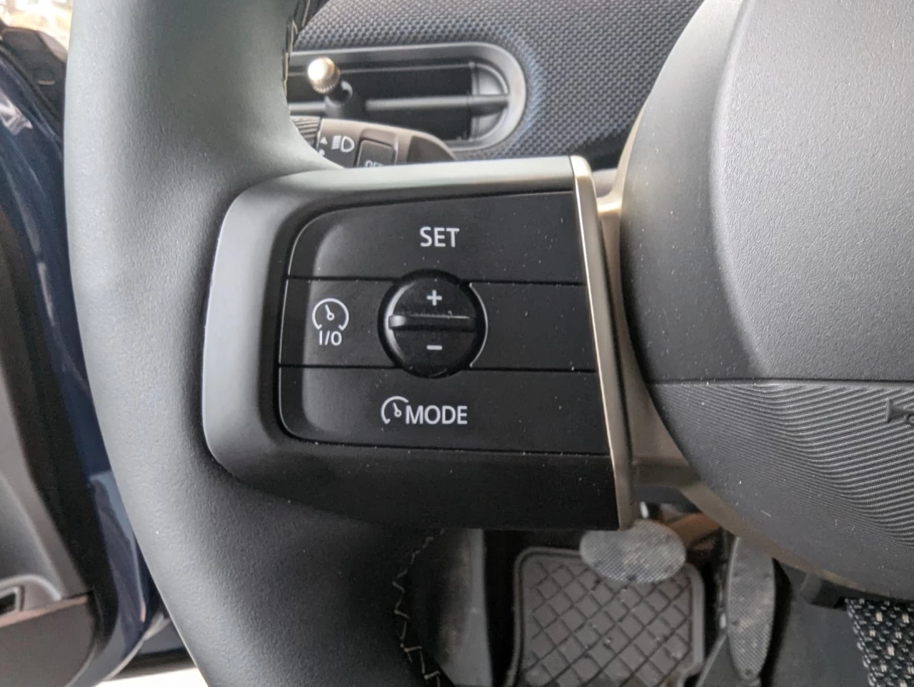 2025 MINI 5 Door Cooper C FWD Image principale