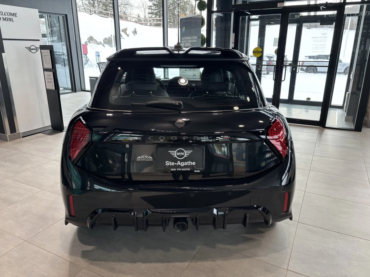 2025 MINI John Cooper Works 3 Door Image principale