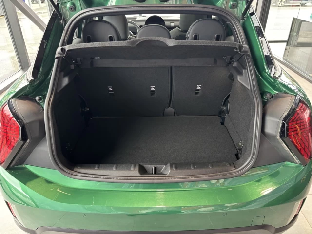 Mini 5 door Cooper C 2025