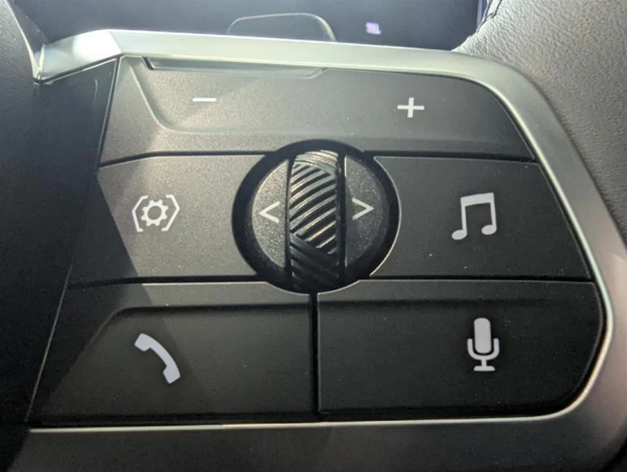 2025 BMW X1 xDrive28i M Sport Edition Main Image