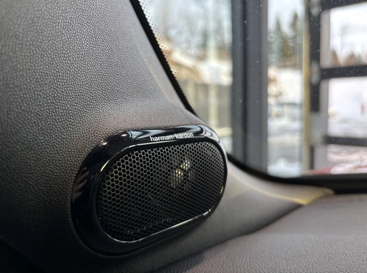 2024 Mini Cooper Convertible John Cooper Works Image principale