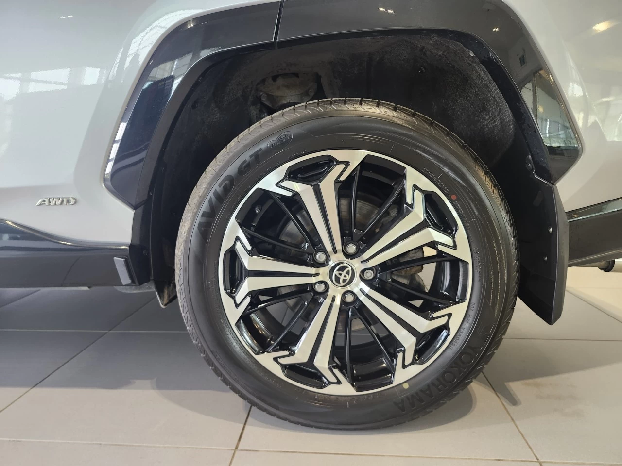 2023 Toyota RAV4 Prime XSE Image principale