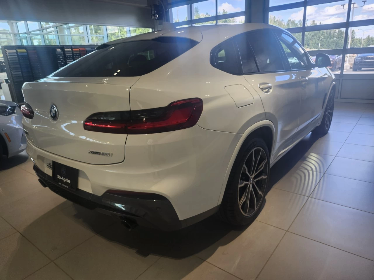 2020 BMW X4 xDrive30i Image principale