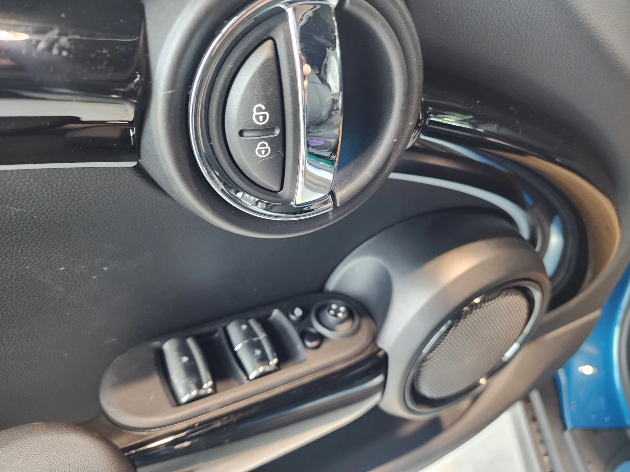 2024 MINI Cooper S Convertible  Image principale