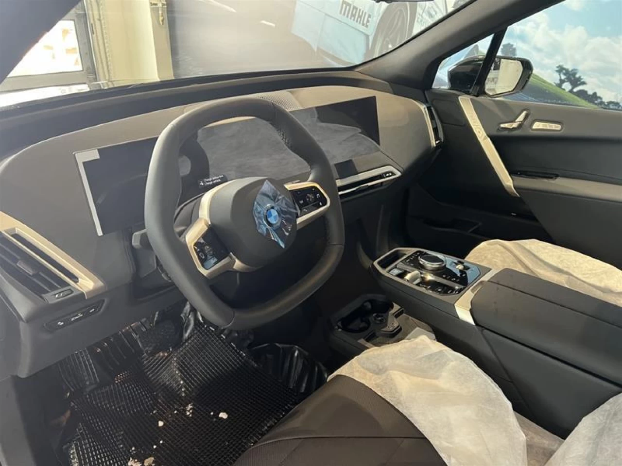 2024 BMW iX xDrive50 Main Image