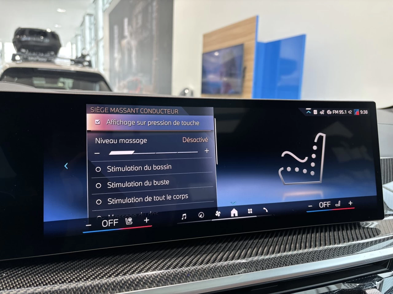 2026 BMW X7 xDrive40i Main Image