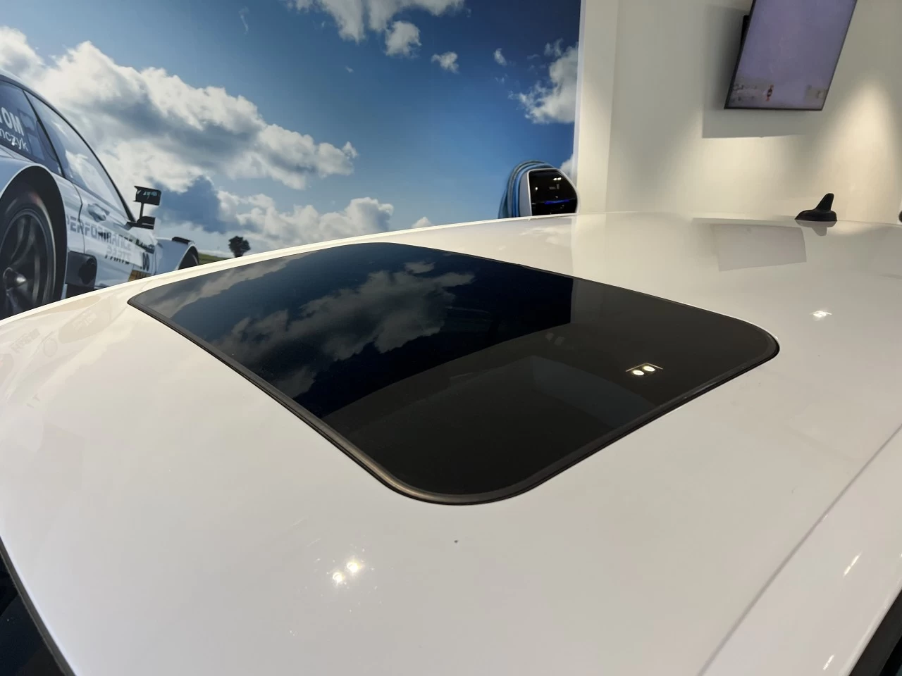 2012 Volkswagen Golf Highline Main Image
