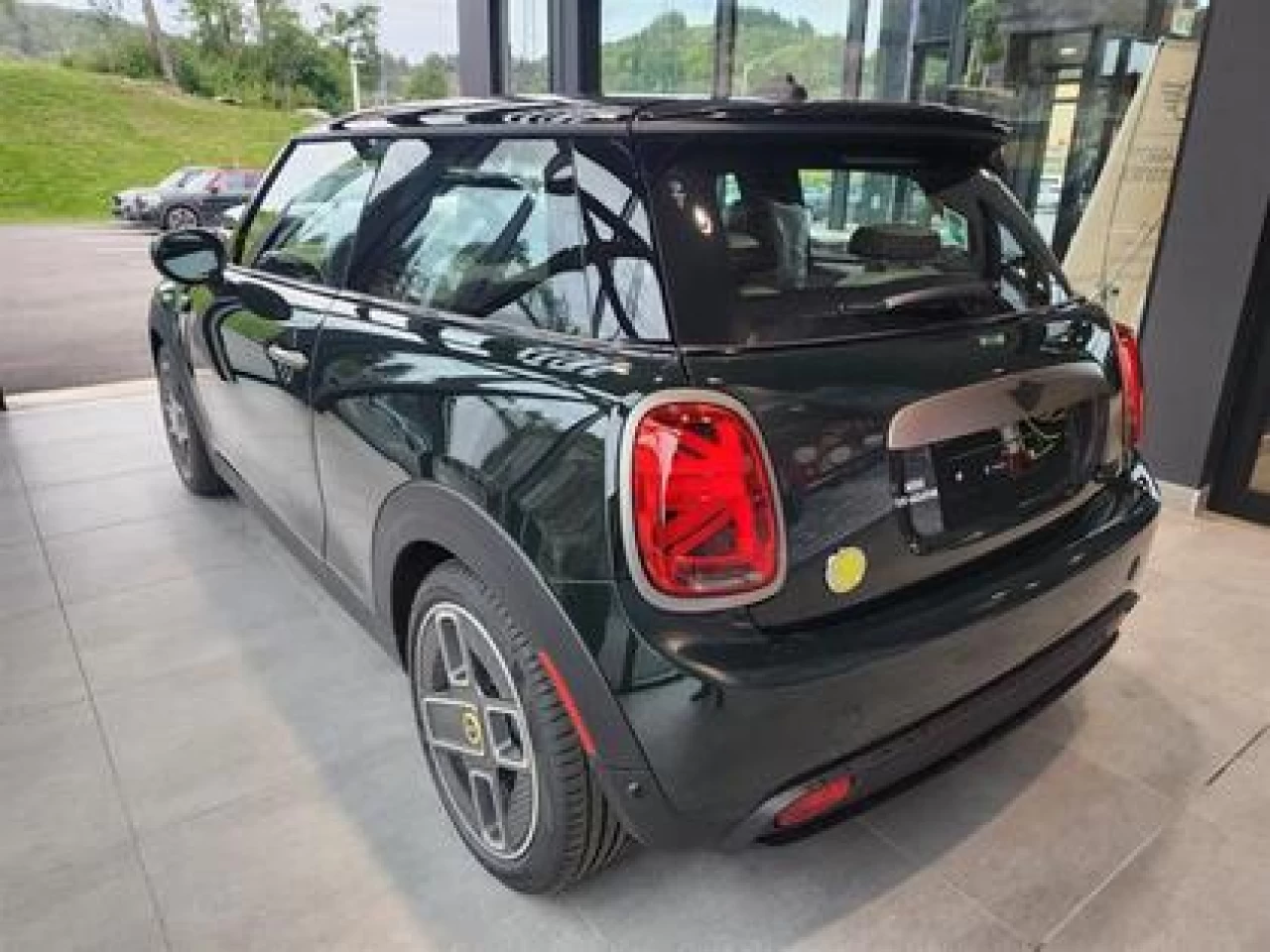 2024 MINI Cooper SE 3 Door Image principale