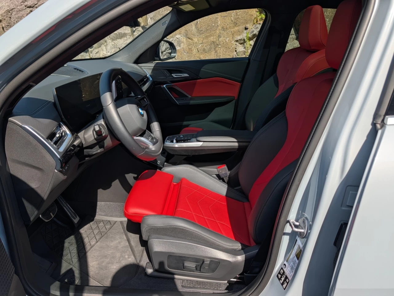 2025 BMW X2 xDrive28i Main Image