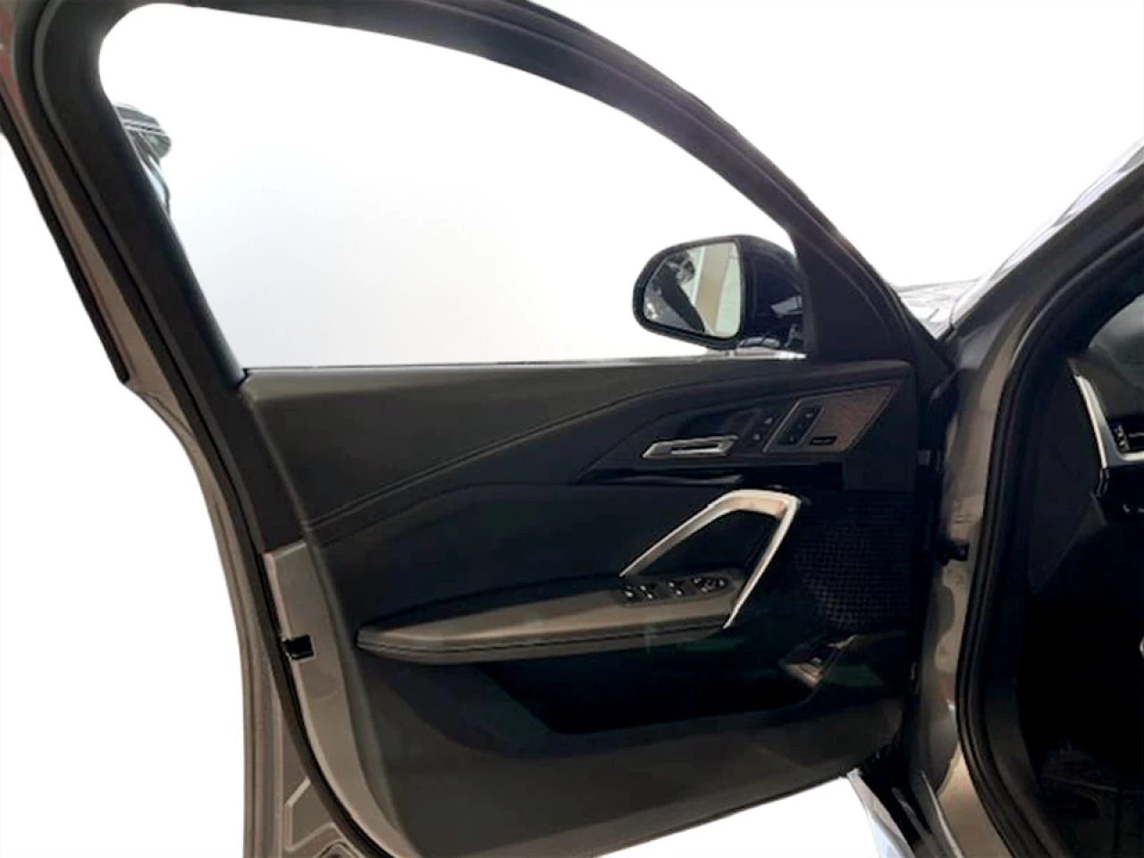 2026 BMW X2 xDrive28i Main Image