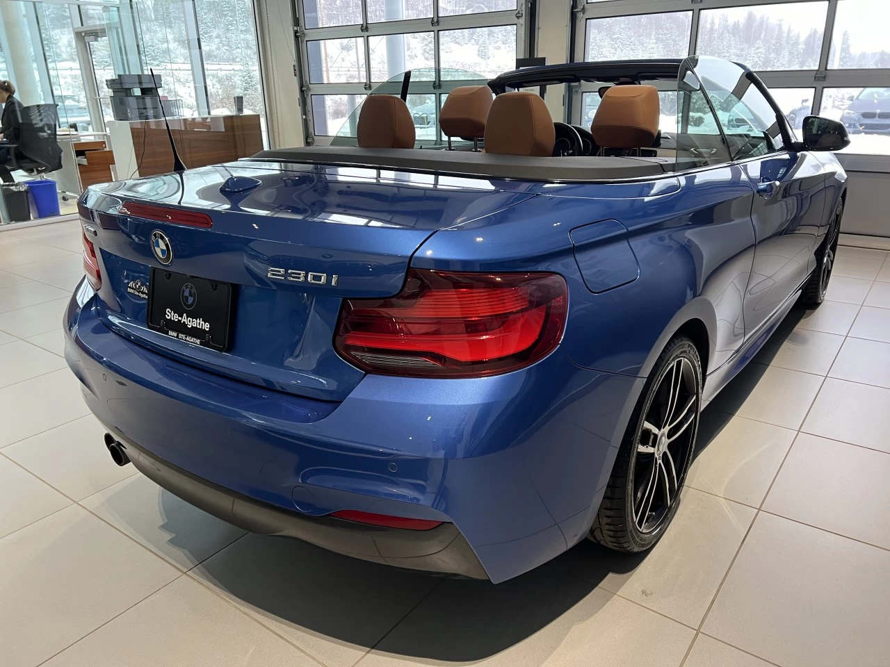 2021 BMW 230i xDrive 230i xDrive Image principale