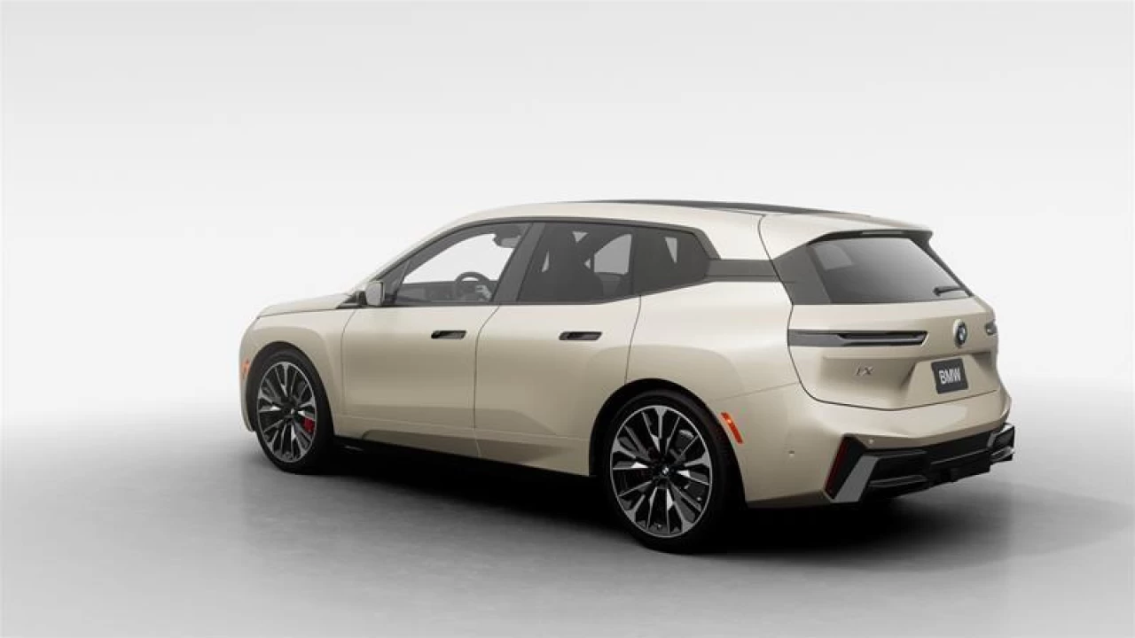 2026 BMW iX xDrive60 Main Image