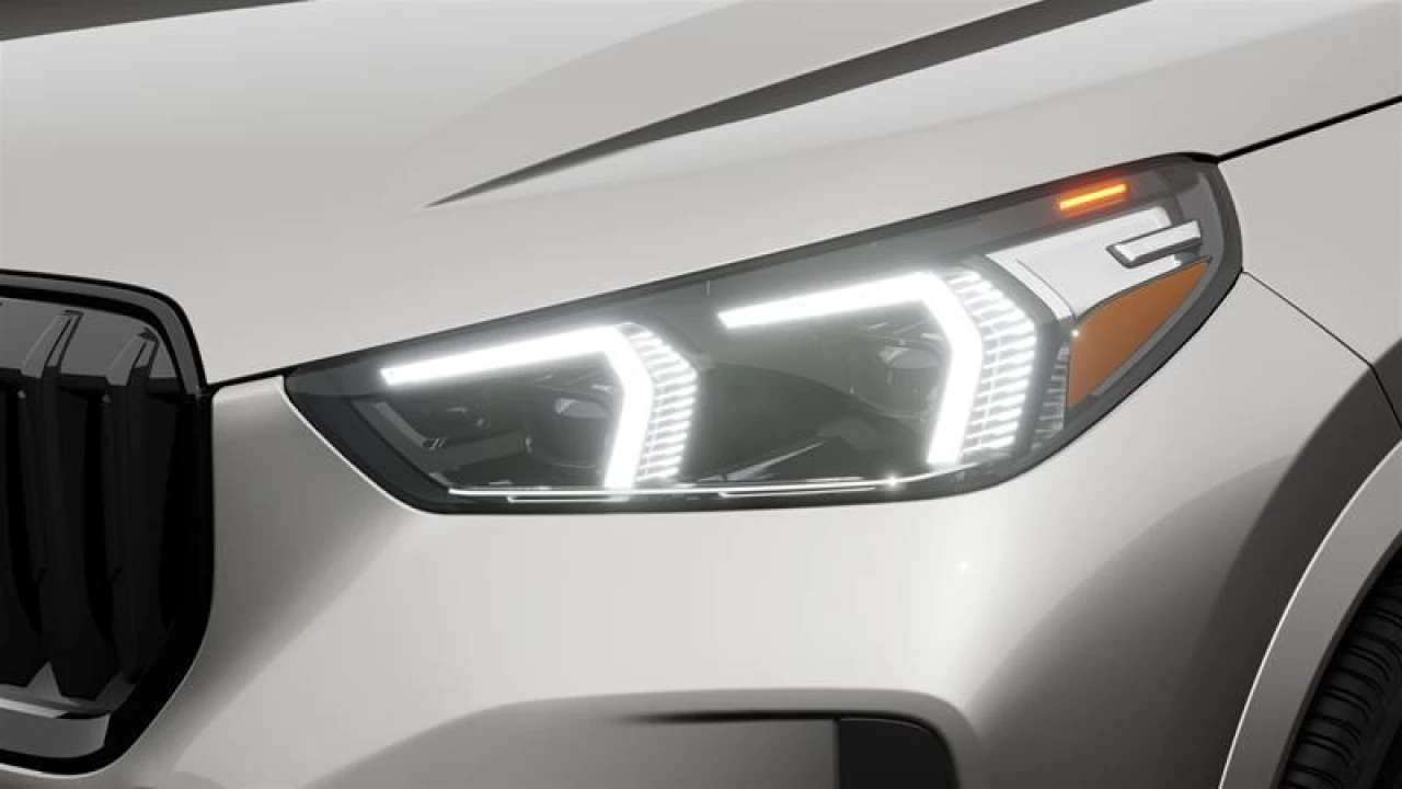 2026 BMW X1 xDrive28i M Sport Edition Image principale