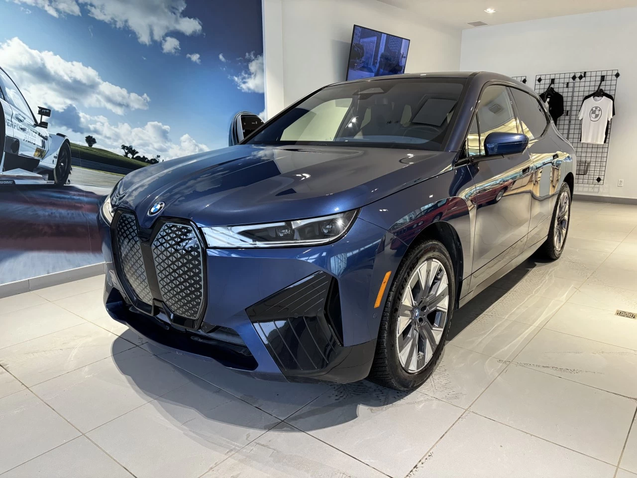 2023 BMW iX xDrive50 Image principale
