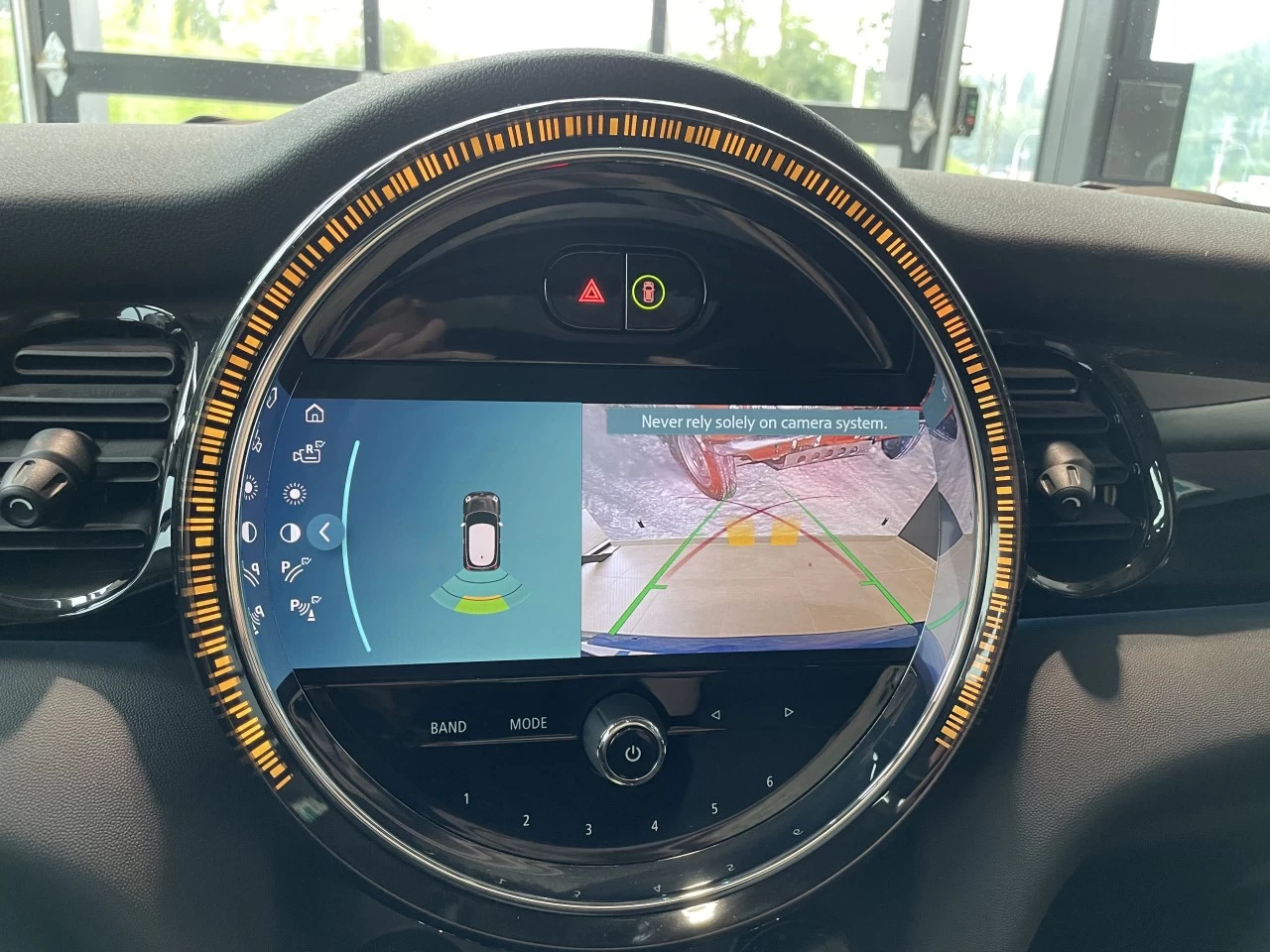 2023 Mini Cooper Cooper SE https://www.bmwsteagathe.com/resize/b990ff35b810a3abc0cc817b2ca24889-1