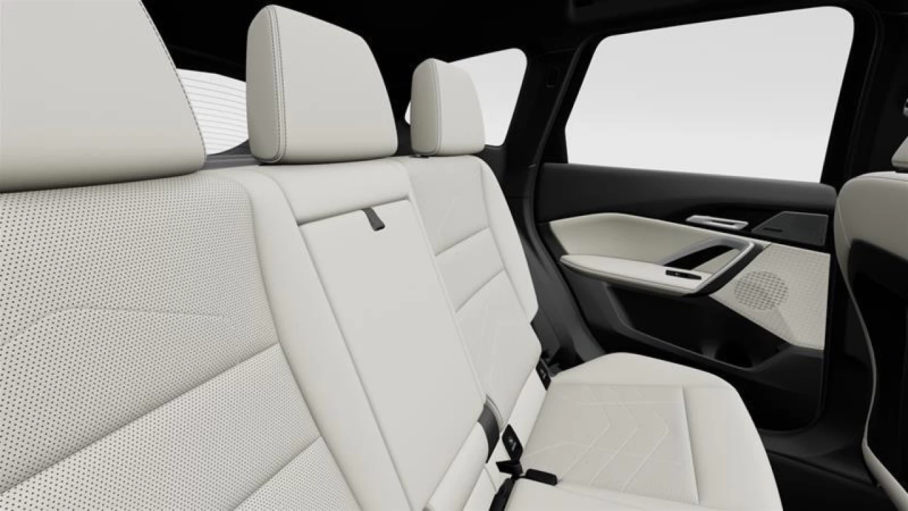 2027 BMW X1 xDrive28i Image principale