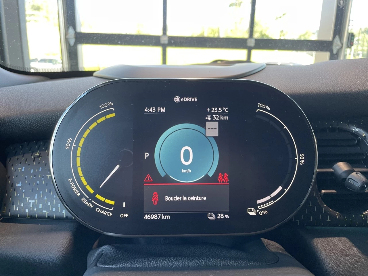 2022 Mini Cooper Cooper SE https://www.bmwsteagathe.com/resize/b990ff35b810a3abc0cc817b2ca24889-1