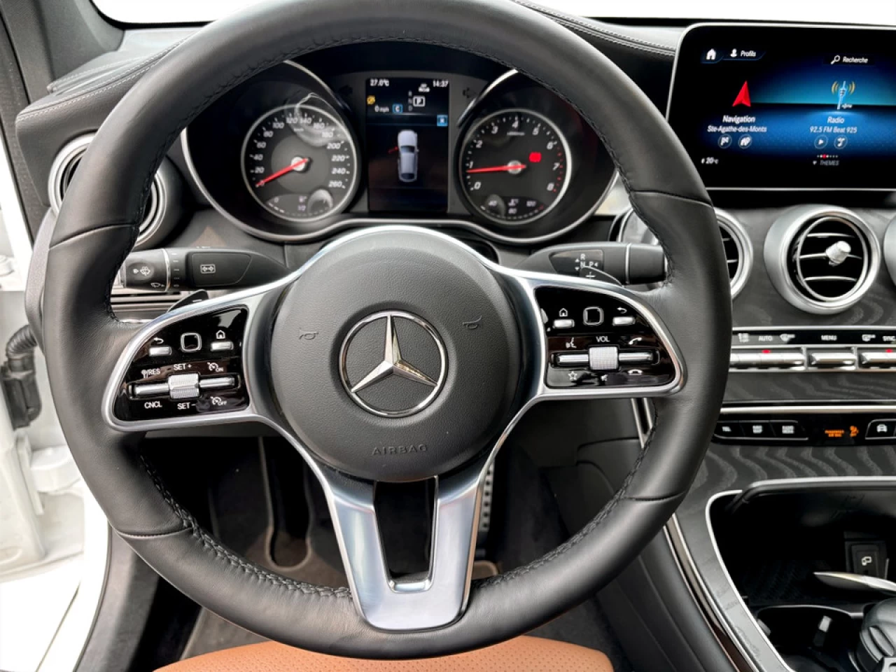2023 Mercedes-Benz GLC GLC 300 Main Image