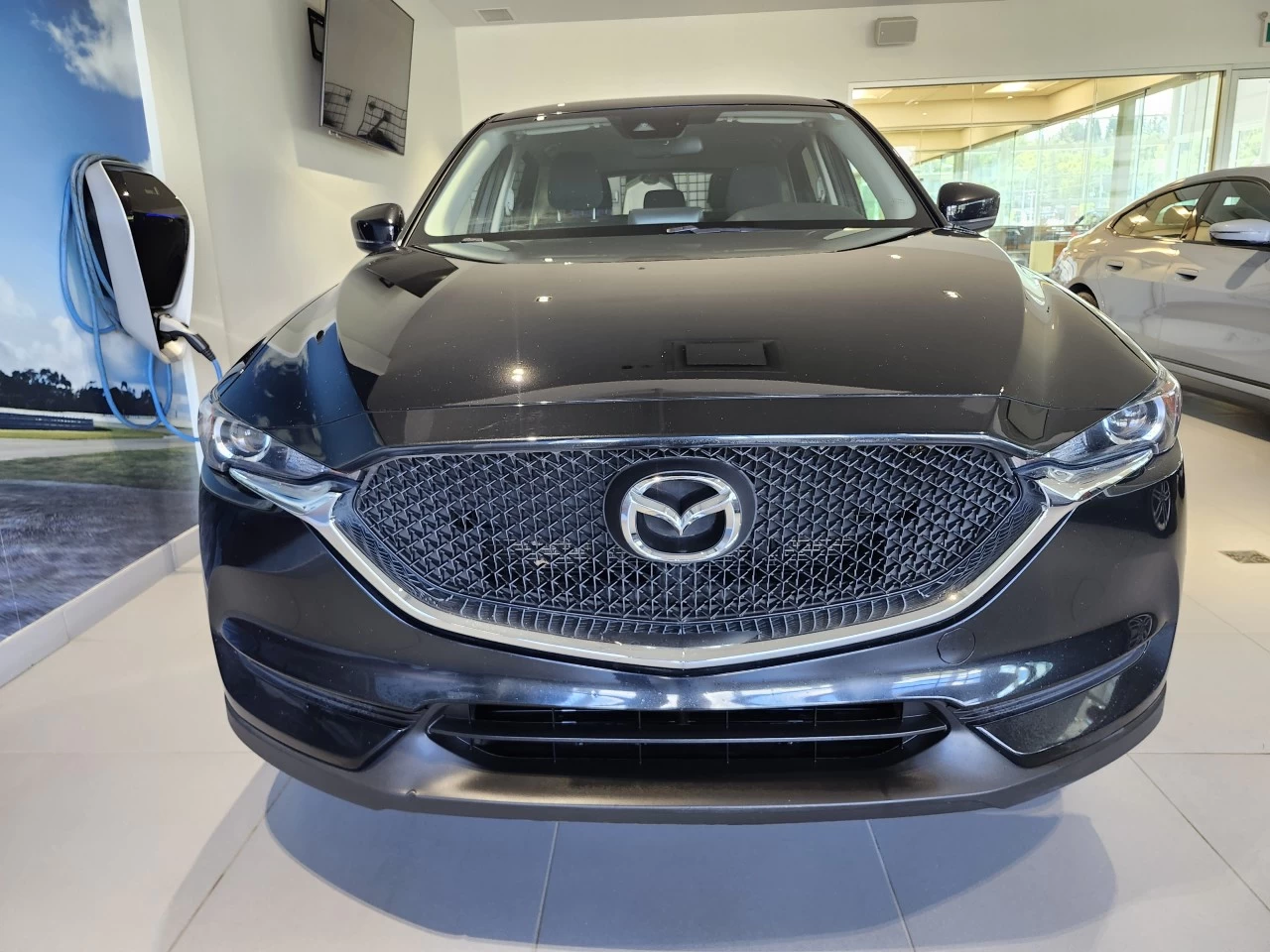2021 Mazda CX-5 GX https://www.bmwsteagathe.com/resize/b990ff35b810a3abc0cc817b2ca24889-1