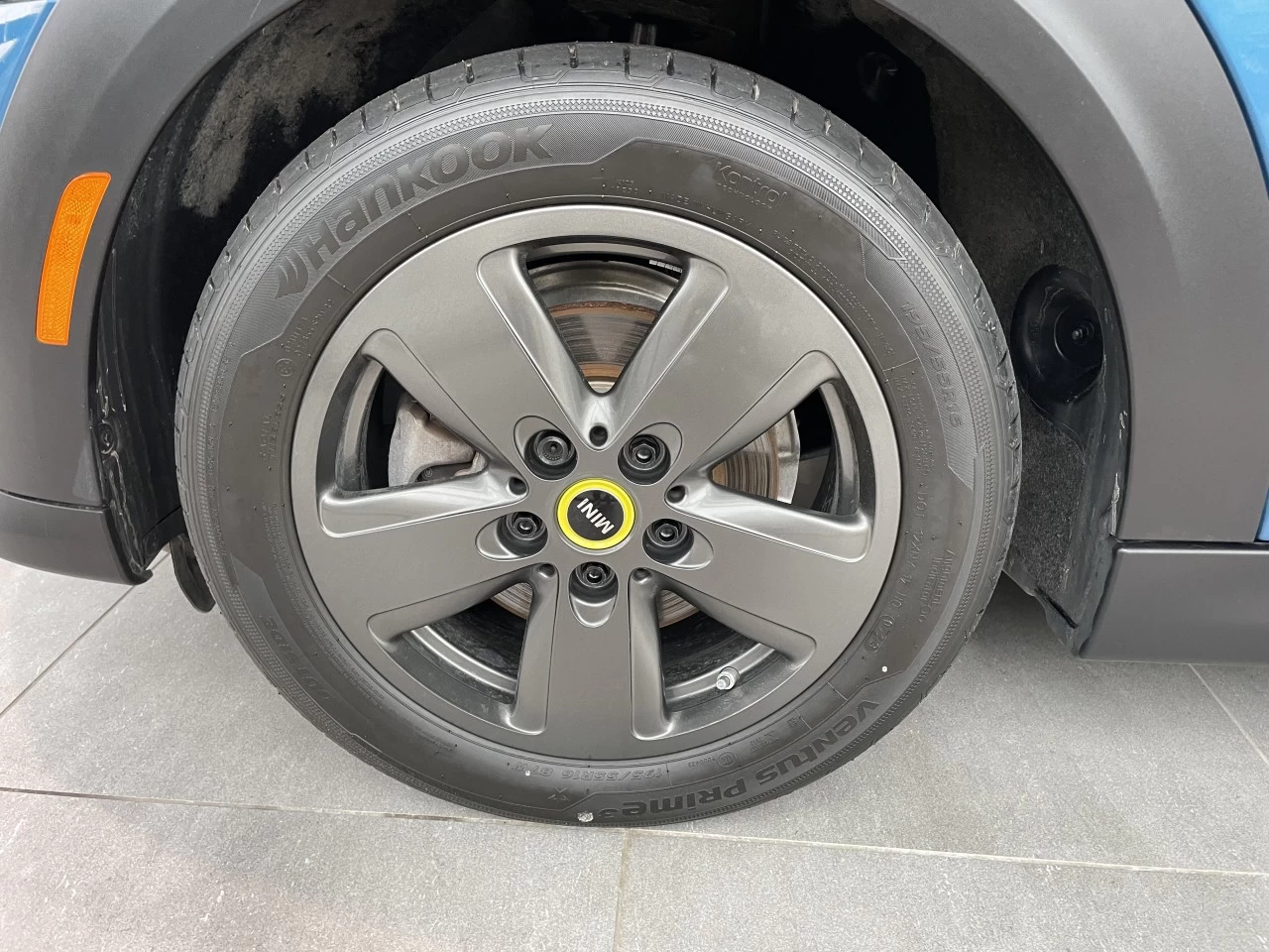 2023 Mini Cooper Cooper SE https://www.bmwsteagathe.com/resize/b990ff35b810a3abc0cc817b2ca24889-1