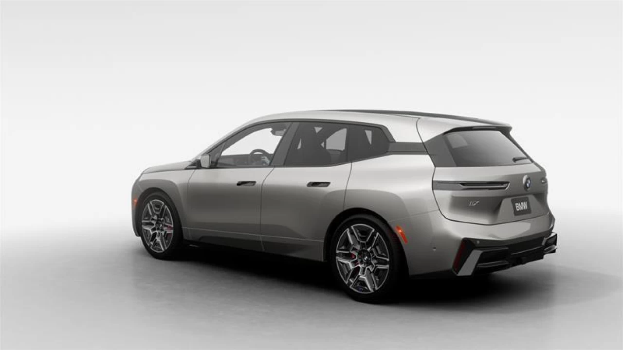 2026 BMW iX xDrive60 Main Image