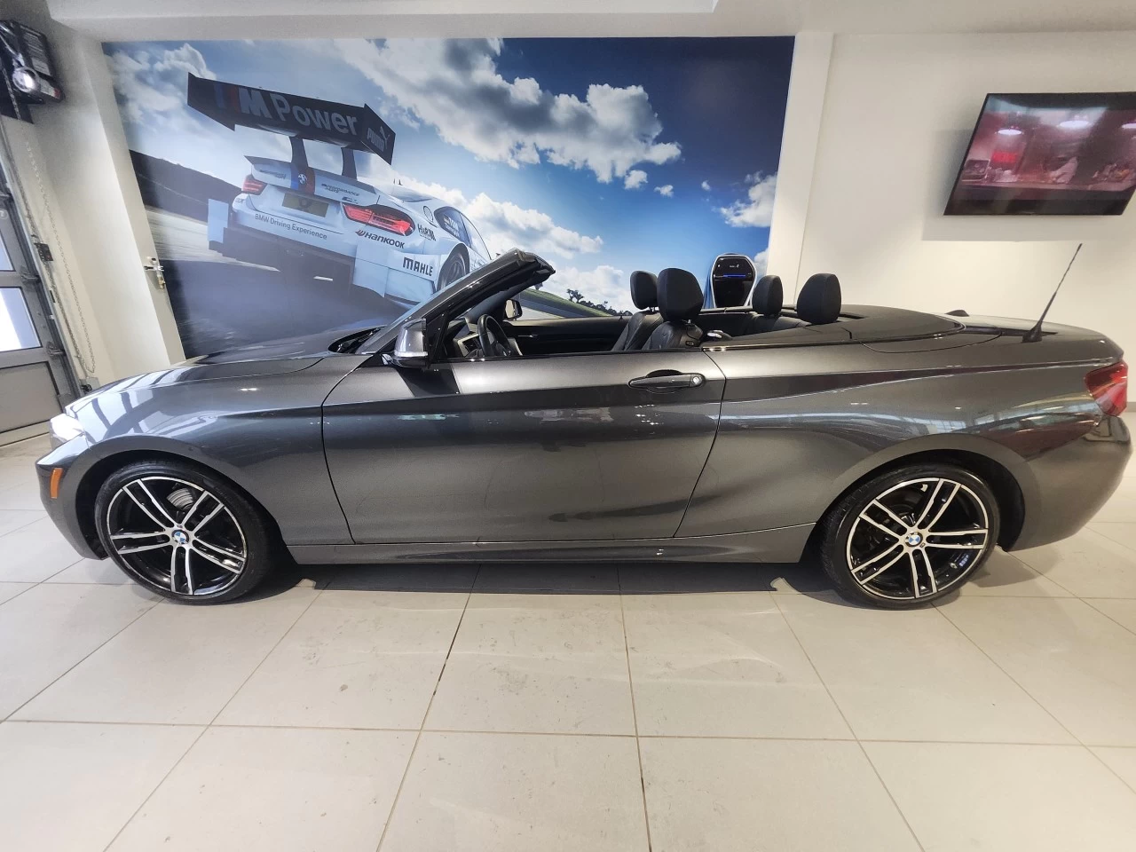 2020 BMW 2 Series 230i xDrive Convertible Main Image