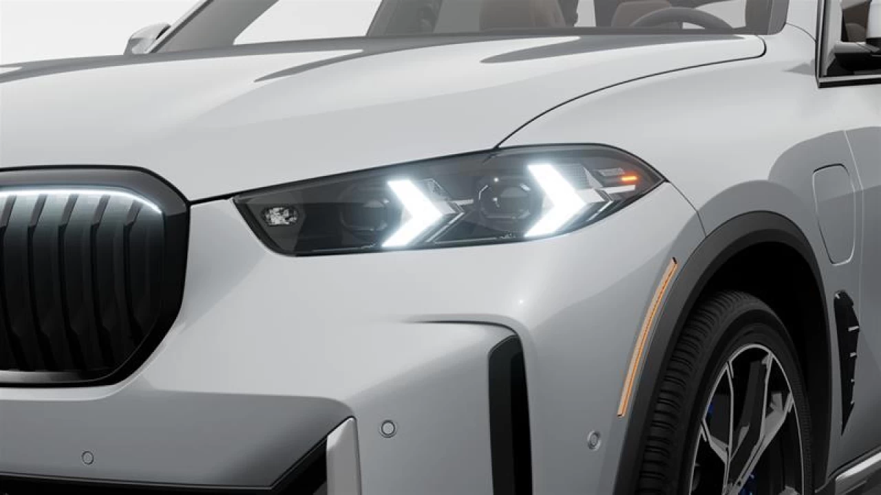 2026 BMW X5 xDrive50e Image principale