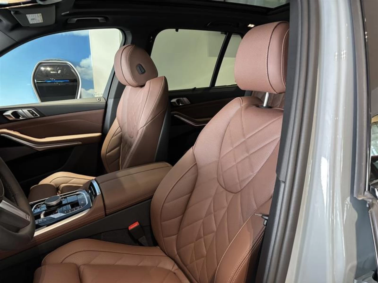2026 BMW X5 xDrive40i Main Image