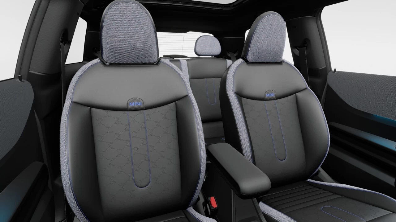 2026 MINI 3 Door Cooper S FWD Image principale