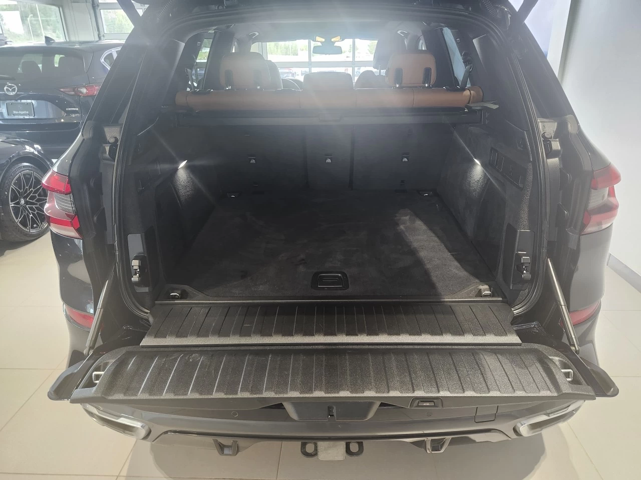 2022 BMW X5 xDrive40i Main Image