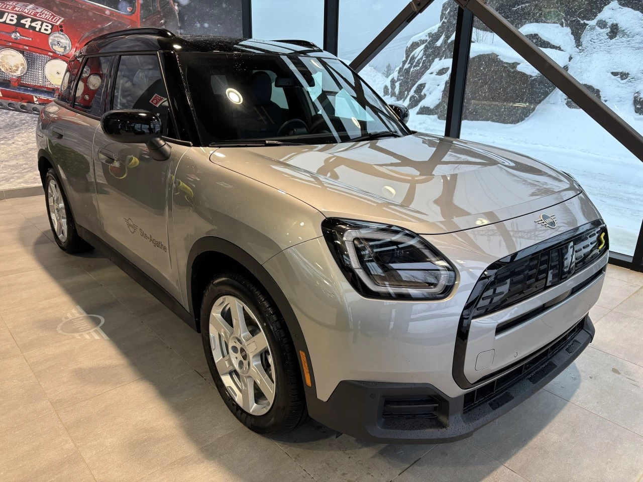 2025 MINI Countryman SE ALL4 Image principale