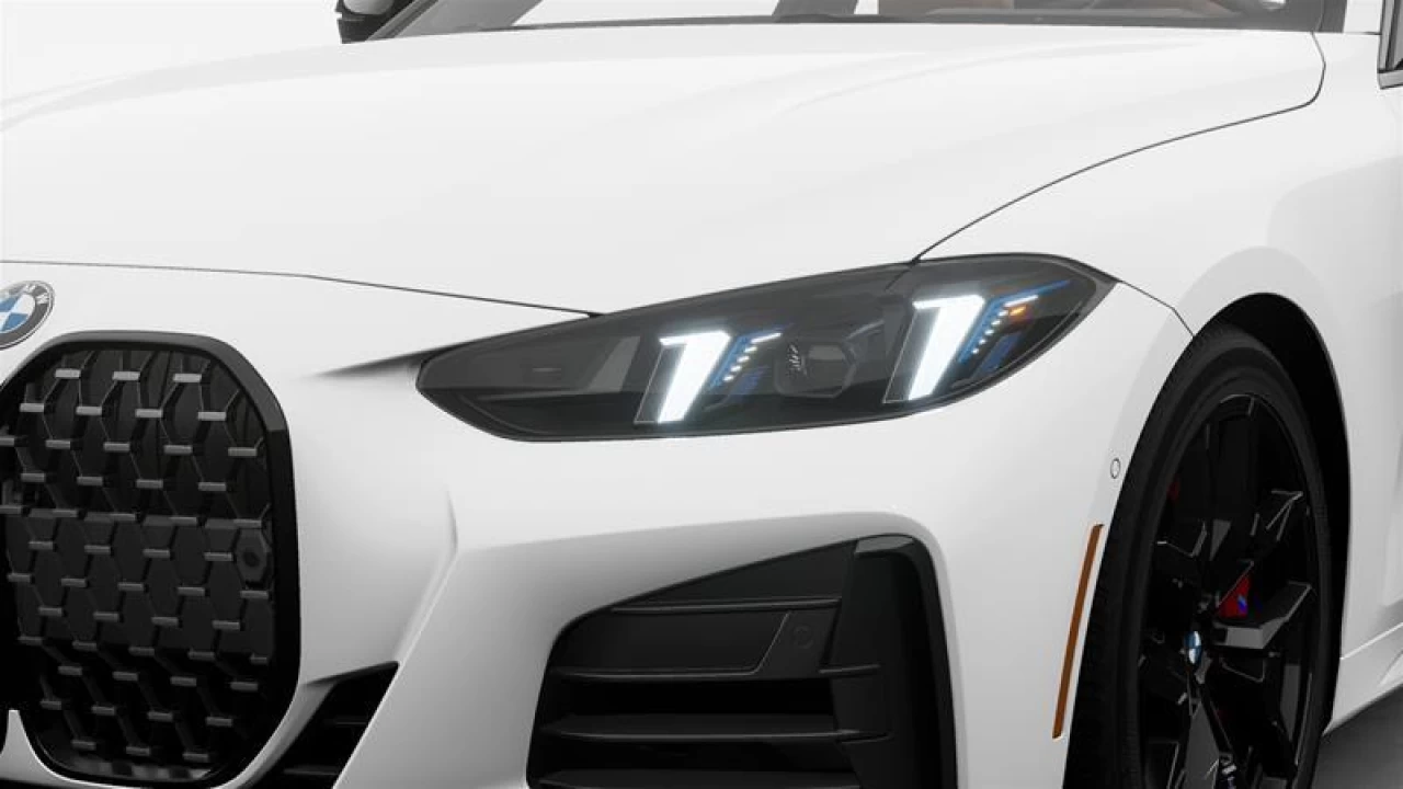 2026 BMW 4 Series xDrive Coupe Main Image