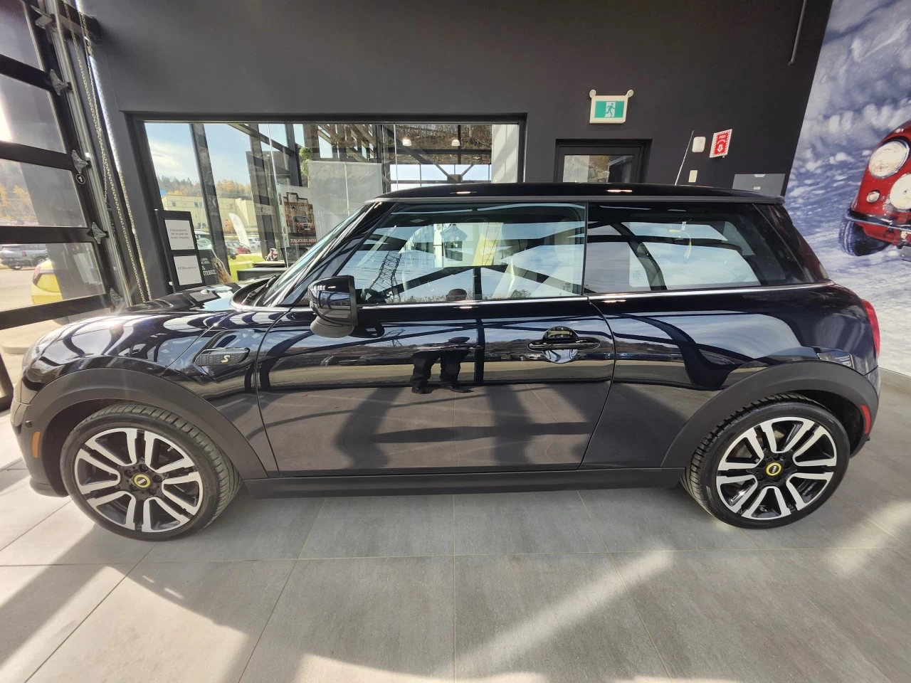 2023 Mini Cooper SE Main Image