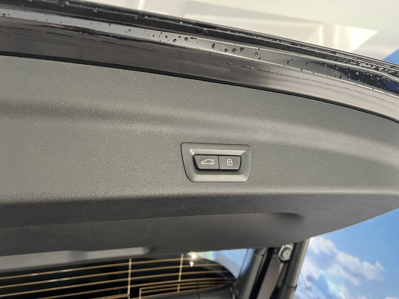 2023 BMW X1 xDrive28i Main Image