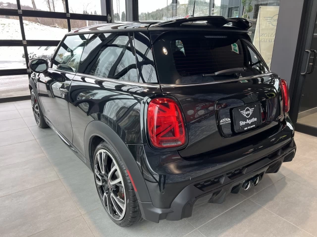 Mini Cooper John Cooper Works 2023