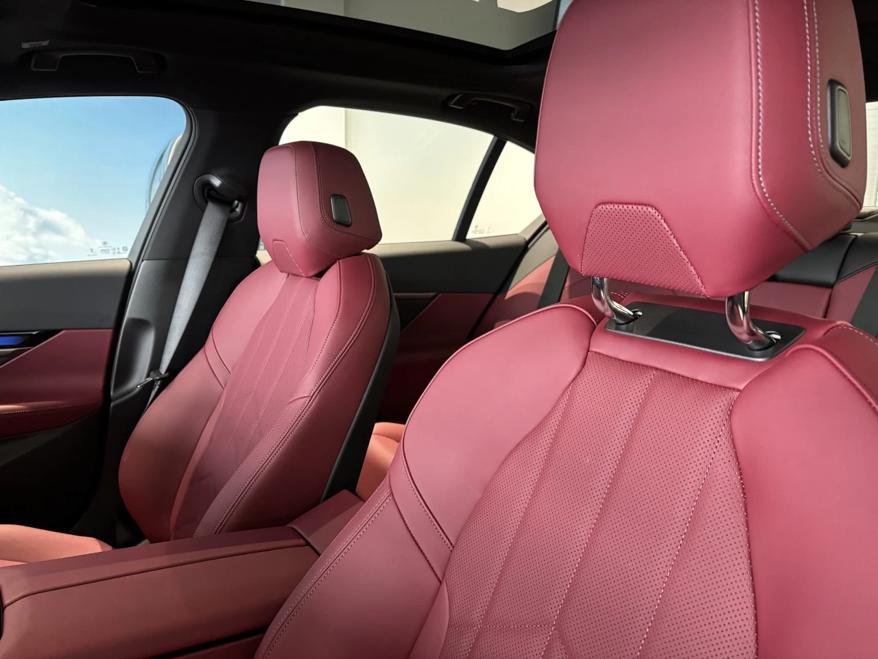 2026 BMW i5 xDrive40 Sedan Main Image