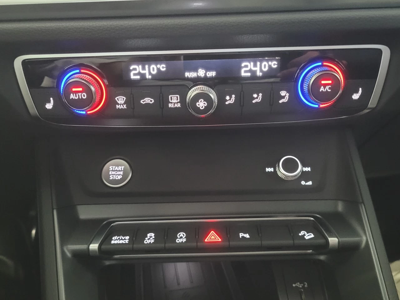 2020 Audi Q3 Progressiv Main Image