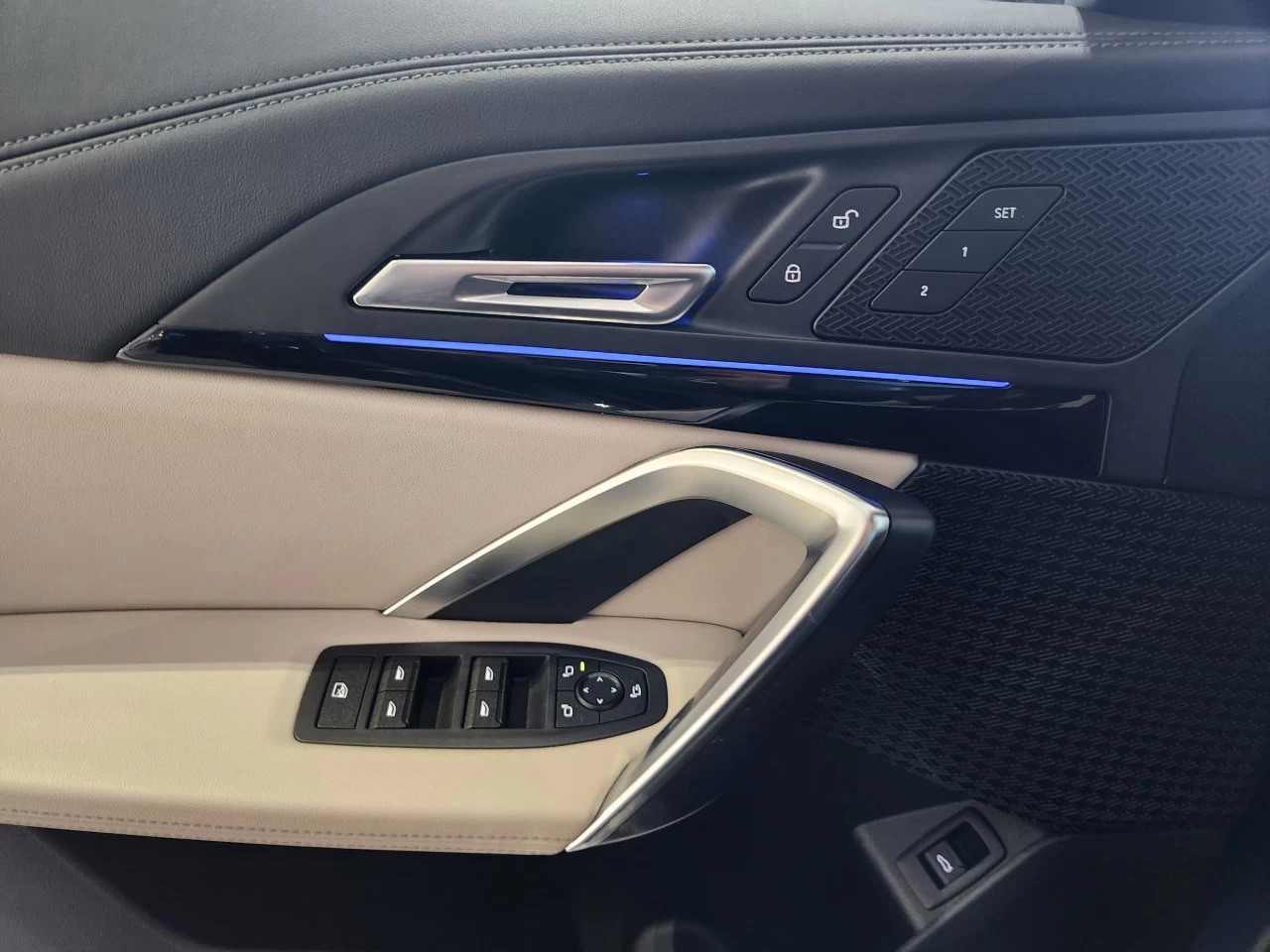 2023 BMW X1 xDrive28i Main Image