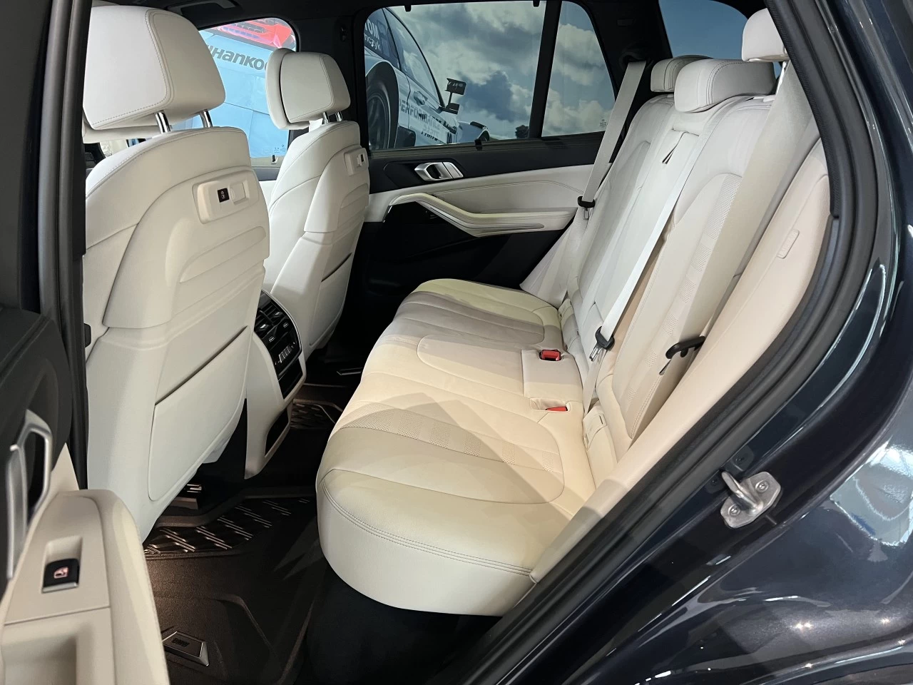 2022 BMW X5 xDrive40i Image principale