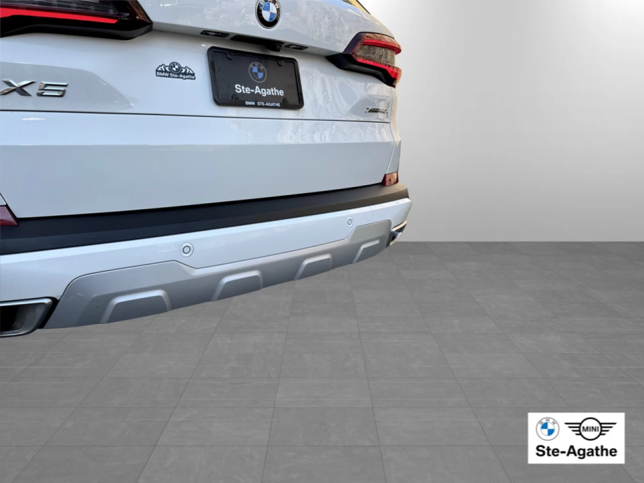 2023 BMW X5 xDrive40i Image principale