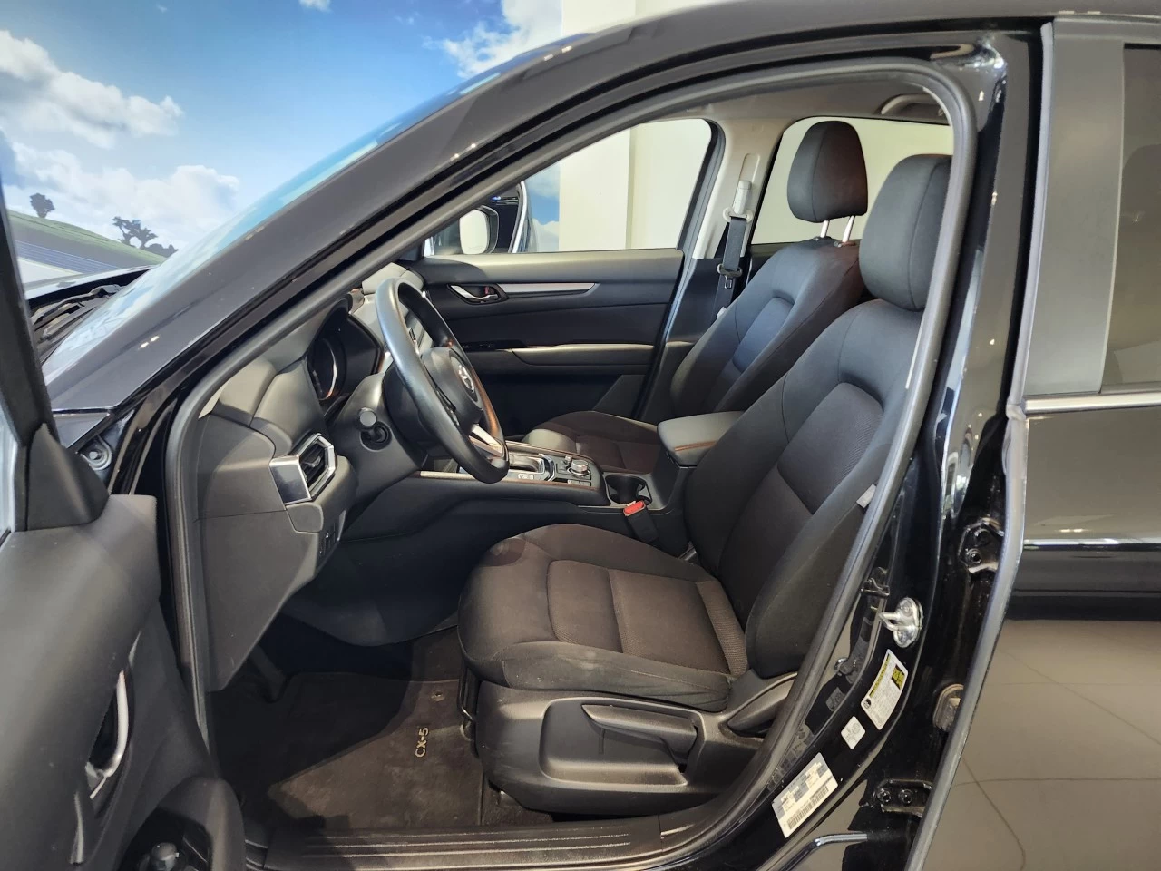 2021 Mazda CX-5 GX https://www.bmwsteagathe.com/resize/b990ff35b810a3abc0cc817b2ca24889-1