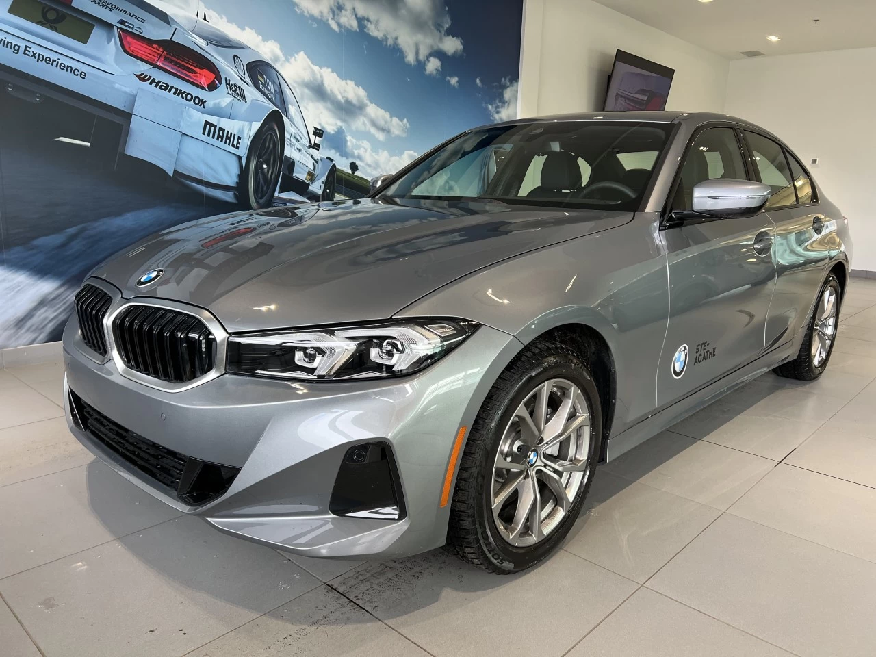 2024 BMW 330I xDrive Sedan Image principale