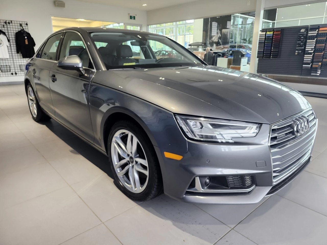 2019 Audi A4 Quattro Technik / Quattro Main Image