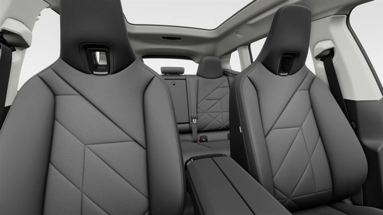 2025 BMW iX xDrive40 Edition Main Image