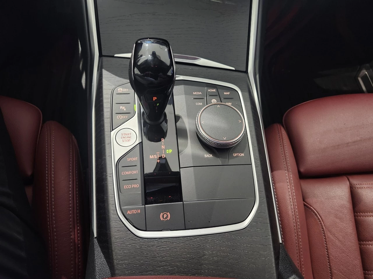 2022 BMW 3 series 330i xDrive Image principale