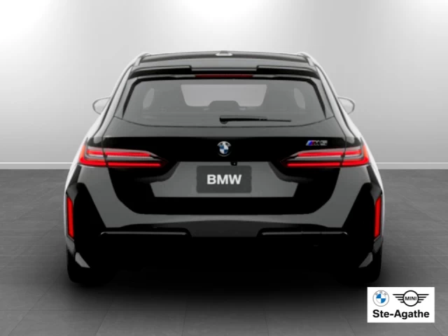 BMW M5 Touring 2027