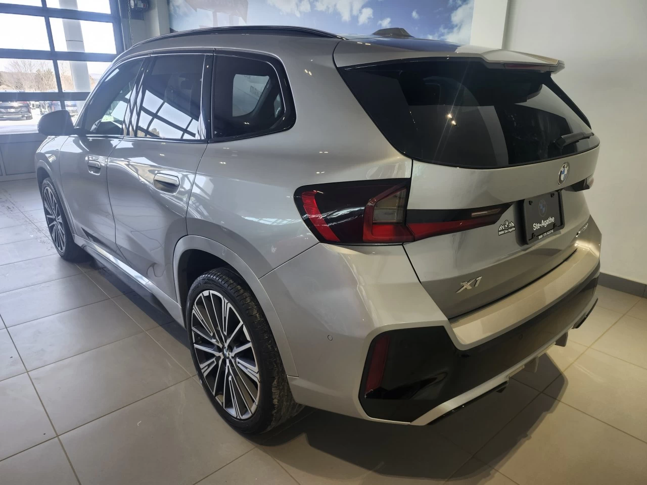 2023 BMW X1 xDrive28i Main Image