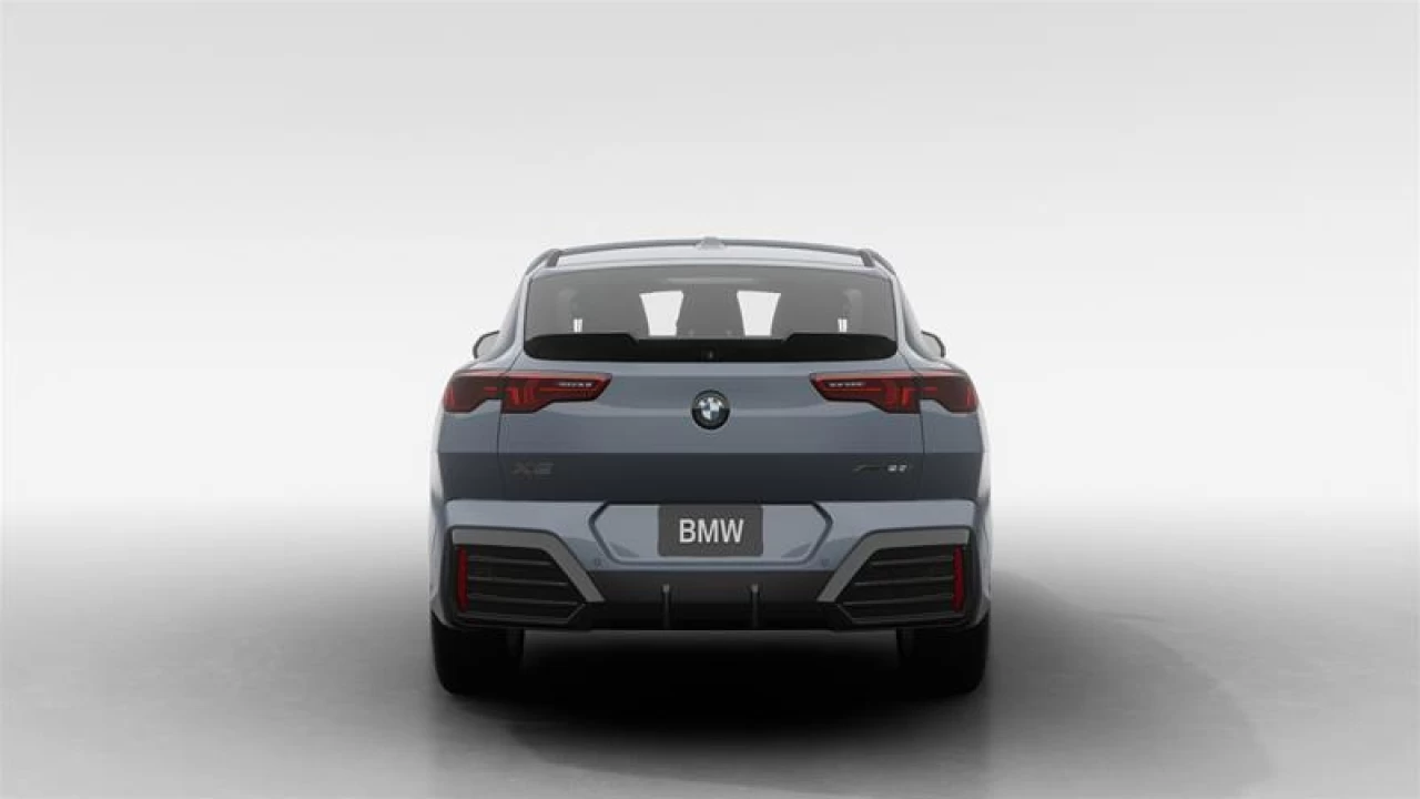 2025 BMW X2 xDrive28i Main Image
