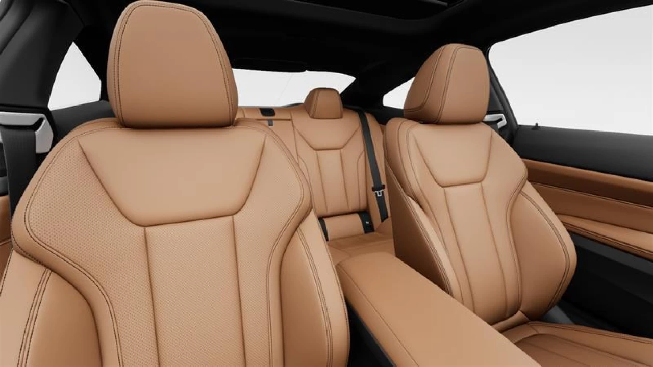 2026 BMW 4 Series xDrive Coupe Main Image